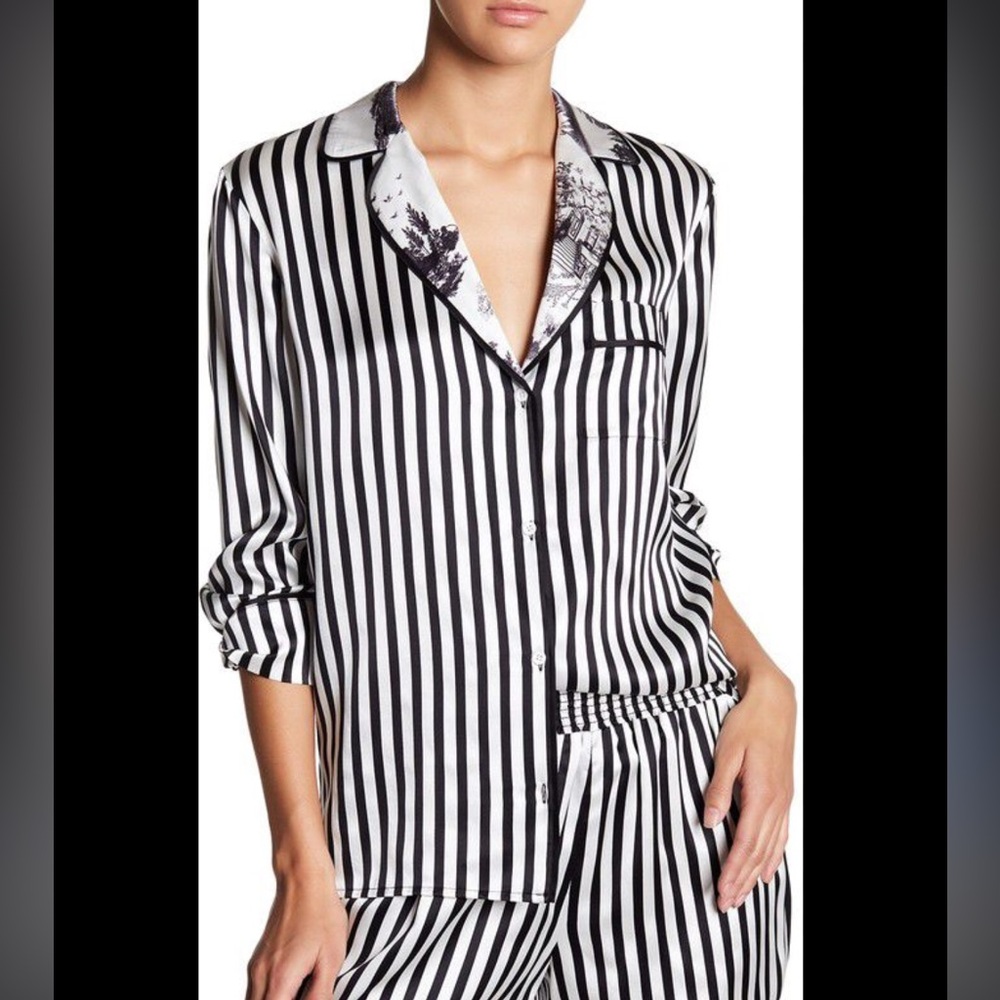 Alice and olivia silk pajama striped top NWOT